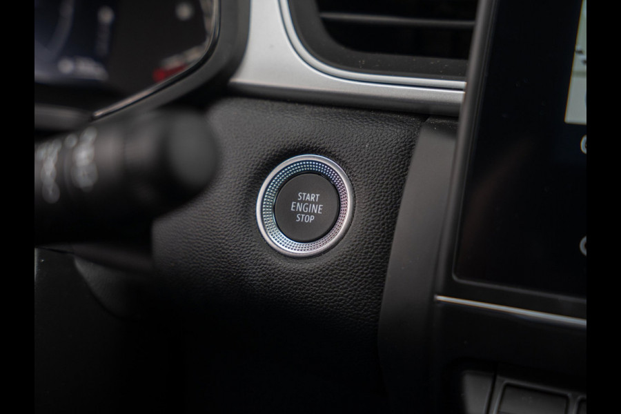 Renault Captur 1.6 E-Tech full hybrid 145 techno Carplay / LED / Camera / Navi / Keyless / Fabrieksgarantie