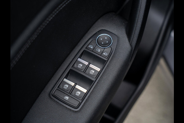 Renault Captur 1.6 E-Tech full hybrid 145 techno Carplay / LED / Camera / Navi / Keyless / Fabrieksgarantie