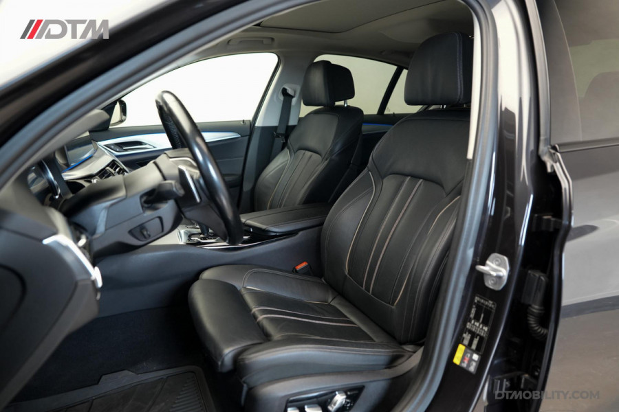 BMW 5 Serie 530e High Executive | Schuifdak | Adaptief cruise