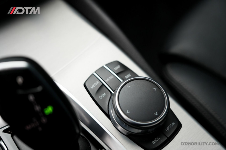 BMW 5 Serie 530e High Executive | Schuifdak | Adaptief cruise