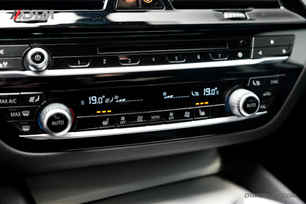 BMW 5 Serie 530e High Executive | Schuifdak | Adaptief cruise