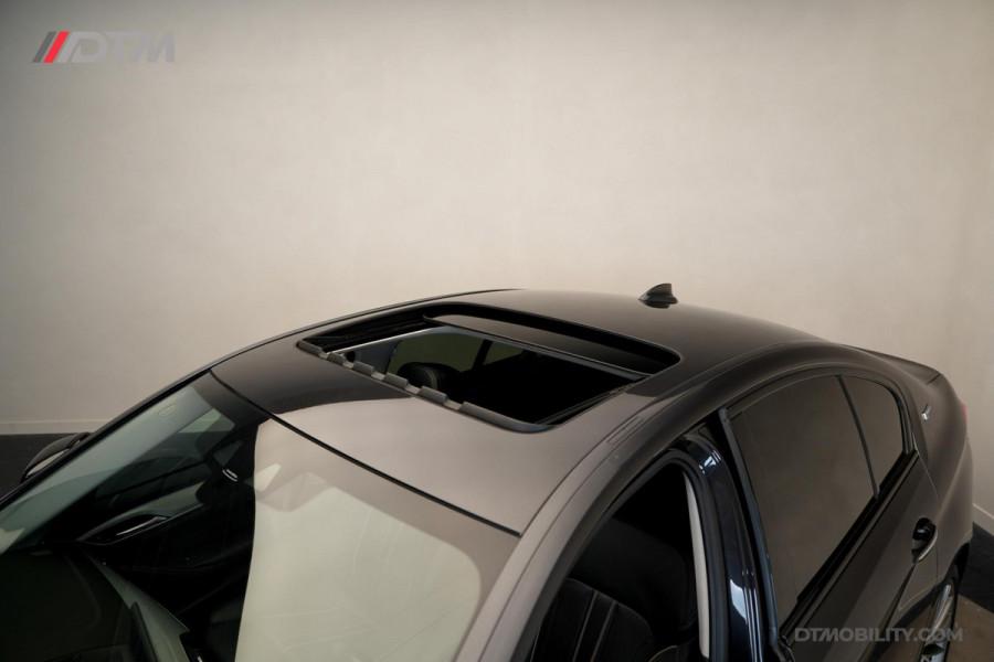 BMW 5 Serie 530e High Executive | Schuifdak | Adaptief cruise