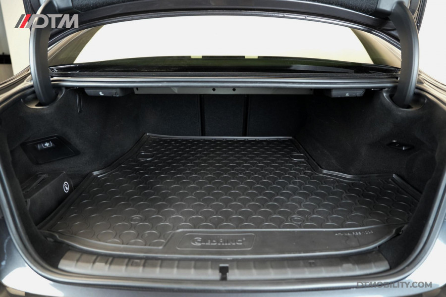 BMW 5 Serie 530e High Executive | Schuifdak | Adaptief cruise