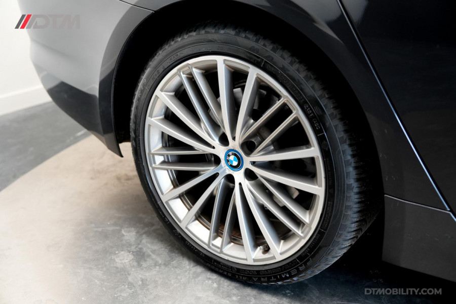 BMW 5 Serie 530e High Executive | Schuifdak | Adaptief cruise