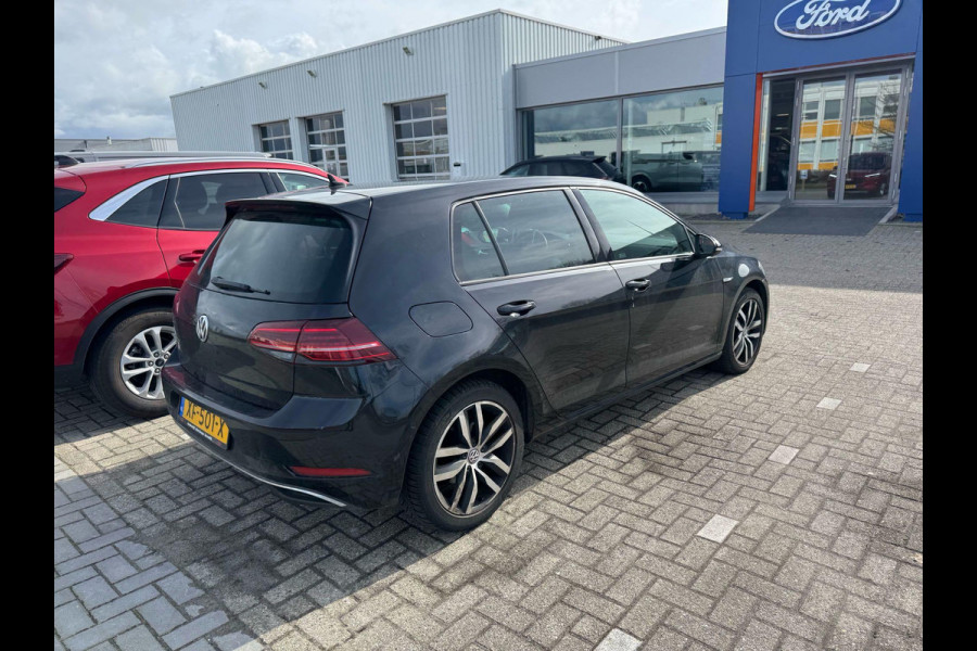 Volkswagen e-Golf e-Golf | 136pk | SOH 89,7%