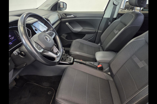Volkswagen T-Cross 1.0 TSI Style Business R Digitale Cockpit Stoelverwarming Navigatie