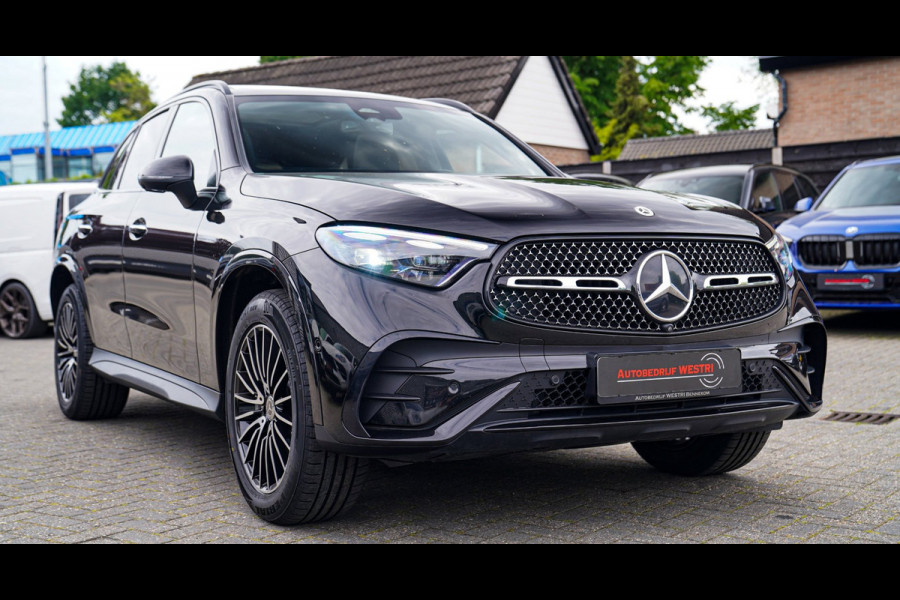 Mercedes-Benz GLC 300e 4MATIC AMG Line | Panorama | 360 Camera | Elektrische trekhaak | Memory