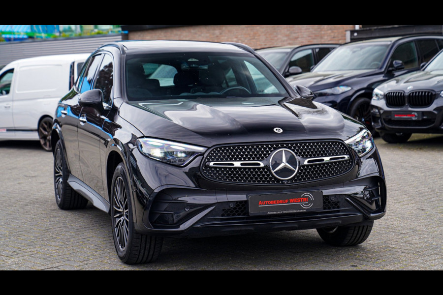 Mercedes-Benz GLC 300e 4MATIC AMG Line | Panorama | 360 Camera | Elektrische trekhaak | Memory