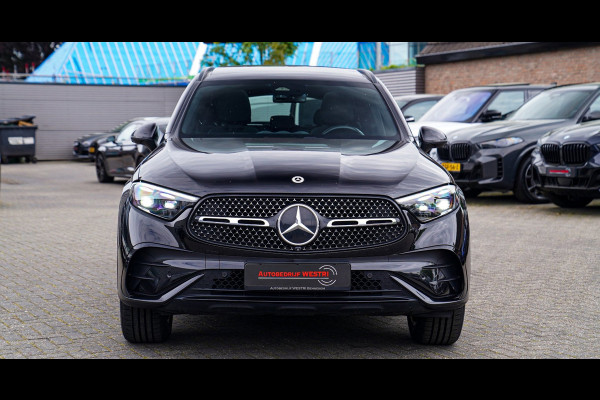 Mercedes-Benz GLC 300e 4MATIC AMG Line | Panorama | 360 Camera | Elektrische trekhaak | Memory