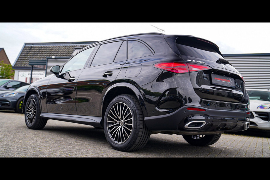 Mercedes-Benz GLC 300e 4MATIC AMG Line | Panorama | 360 Camera | Elektrische trekhaak | Memory
