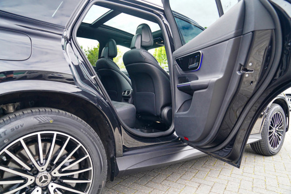 Mercedes-Benz GLC 300e 4MATIC AMG Line | Panorama | 360 Camera | Elektrische trekhaak | Memory