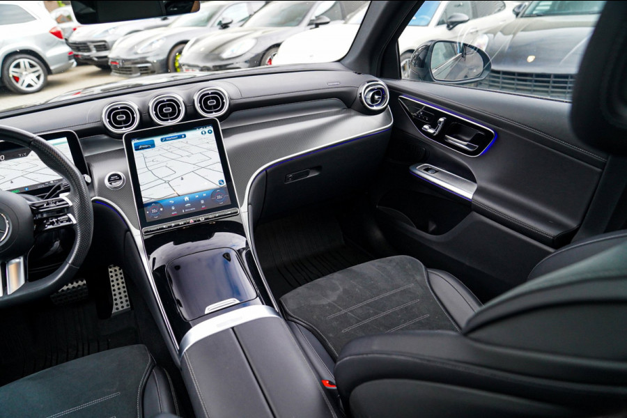 Mercedes-Benz GLC 300e 4MATIC AMG Line | Panorama | 360 Camera | Elektrische trekhaak | Memory