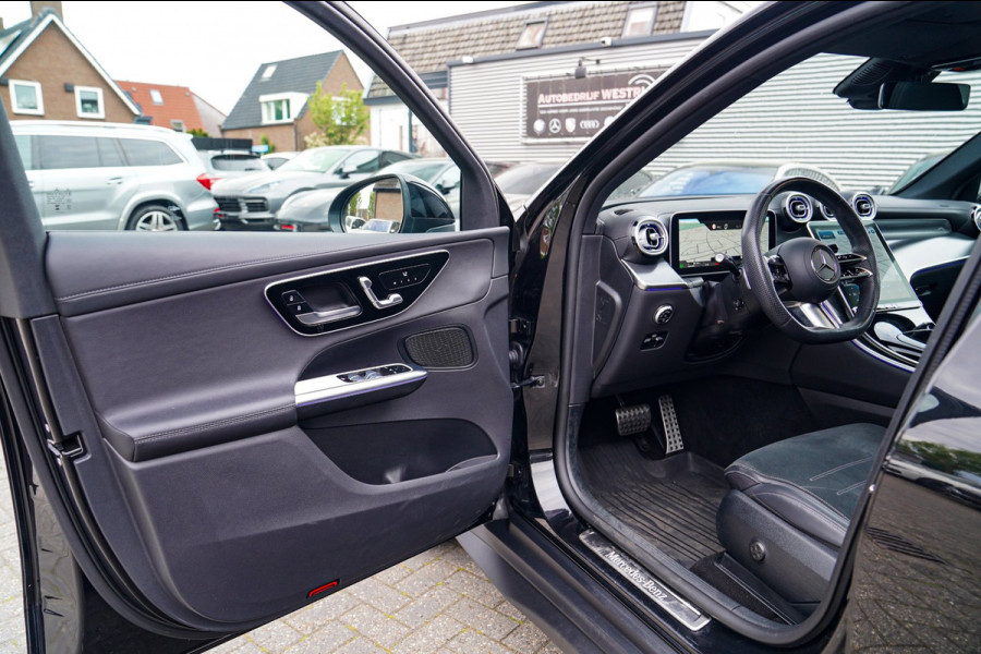 Mercedes-Benz GLC 300e 4MATIC AMG Line | Panorama | 360 Camera | Elektrische trekhaak | Memory