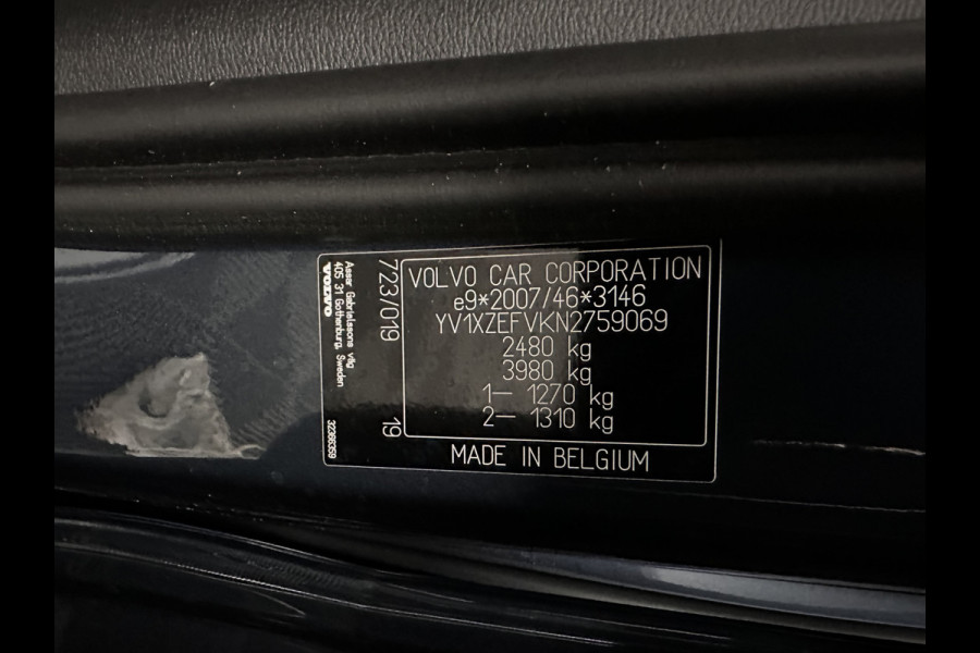 Volvo XC40 Recharge Plus [ 3-Fase-11kW ] {SOH-90%} (INCL-BTW) *HEATPUMP | ADAPTIVE-CRUISE | FULL-LED | BLINDSPOT | HEATED-SPORTSEATS | KEYLESS | DIGI-COCKPIT | CAMERA | PRIVACY-GLASS | ECC | TOWBAR | PDC | 19''ALU*