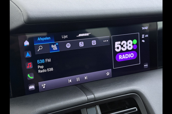 Porsche Taycan Panoramadak Sport chrono pakket Adaptieve luchtvering Bose®-Audio Apple Carplay Android Auto Navi Ecc Camera Pdc Comfortstoelen Stoelverwarming Elek.Achterklep Lmv Led Elek.Stoelen DAB Lane Change Assist ParkAssistent SOH 90% 1e Eigenaar Origineel Nederlandse Auto