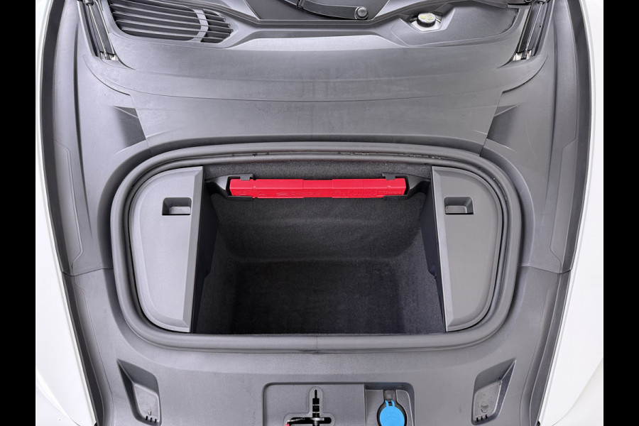 Porsche Taycan Panoramadak Sport chrono pakket Adaptieve luchtvering Bose®-Audio Apple Carplay Android Auto Navi Ecc Camera Pdc Comfortstoelen Stoelverwarming Elek.Achterklep Lmv Led Elek.Stoelen DAB Lane Change Assist ParkAssistent SOH 90% 1e Eigenaar Origineel Nederlandse Auto