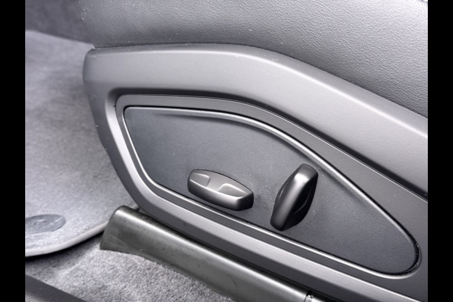 Porsche Taycan Panoramadak Sport chrono pakket Adaptieve luchtvering Bose®-Audio Apple Carplay Android Auto Navi Ecc Camera Pdc Comfortstoelen Stoelverwarming Elek.Achterklep Lmv Led Elek.Stoelen DAB Lane Change Assist ParkAssistent SOH 90% 1e Eigenaar Origineel Nederlandse Auto