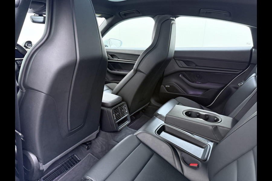 Porsche Taycan Panoramadak Sport chrono pakket Adaptieve luchtvering Bose®-Audio Apple Carplay Android Auto Navi Ecc Camera Pdc Comfortstoelen Stoelverwarming Elek.Achterklep Lmv Led Elek.Stoelen DAB Lane Change Assist ParkAssistent SOH 90% 1e Eigenaar Origineel Nederlandse Auto