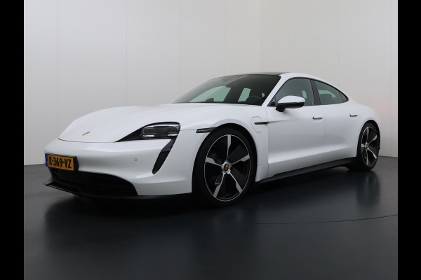 Porsche Taycan Panoramadak Sport chrono pakket Adaptieve luchtvering Bose®-Audio Apple Carplay Android Auto Navi Ecc Camera Pdc Comfortstoelen Stoelverwarming Elek.Achterklep Lmv Led Elek.Stoelen DAB Lane Change Assist ParkAssistent SOH 90% 1e Eigenaar Origineel Nederlandse Auto