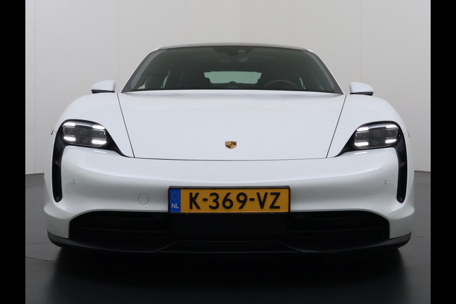 Porsche Taycan Panoramadak Sport chrono pakket Adaptieve luchtvering Bose®-Audio Apple Carplay Android Auto Navi Ecc Camera Pdc Comfortstoelen Stoelverwarming Elek.Achterklep Lmv Led Elek.Stoelen DAB Lane Change Assist ParkAssistent SOH 90% 1e Eigenaar Origineel Nederlandse Auto