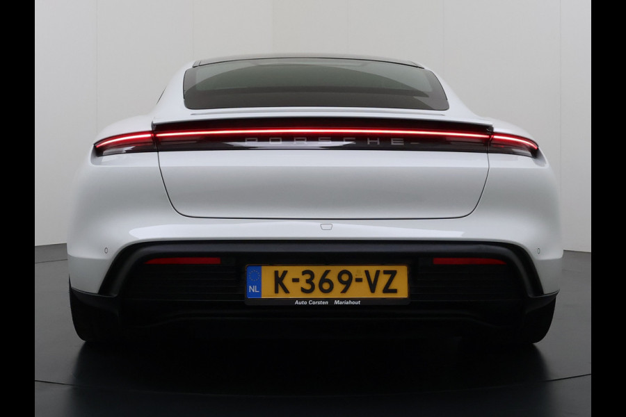 Porsche Taycan Panoramadak Sport chrono pakket Adaptieve luchtvering Bose®-Audio Apple Carplay Android Auto Navi Ecc Camera Pdc Comfortstoelen Stoelverwarming Elek.Achterklep Lmv Led Elek.Stoelen DAB Lane Change Assist ParkAssistent SOH 90% 1e Eigenaar Origineel Nederlandse Auto
