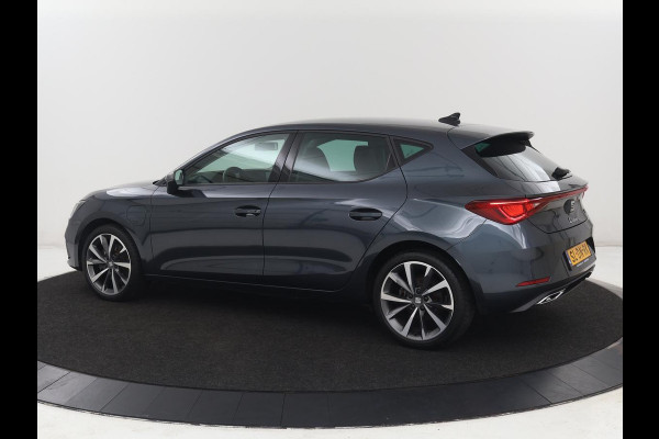 Seat Leon 1.4 TSI eHybrid PHEV FR | SOH 91,2% | Stoelverwarming | Adaptive cruise | Navigatie | Sfeerverlichting | Keyless | Stuurverwarming | Camera | 18'' | Full LED | Digital Cockpit | Plug In