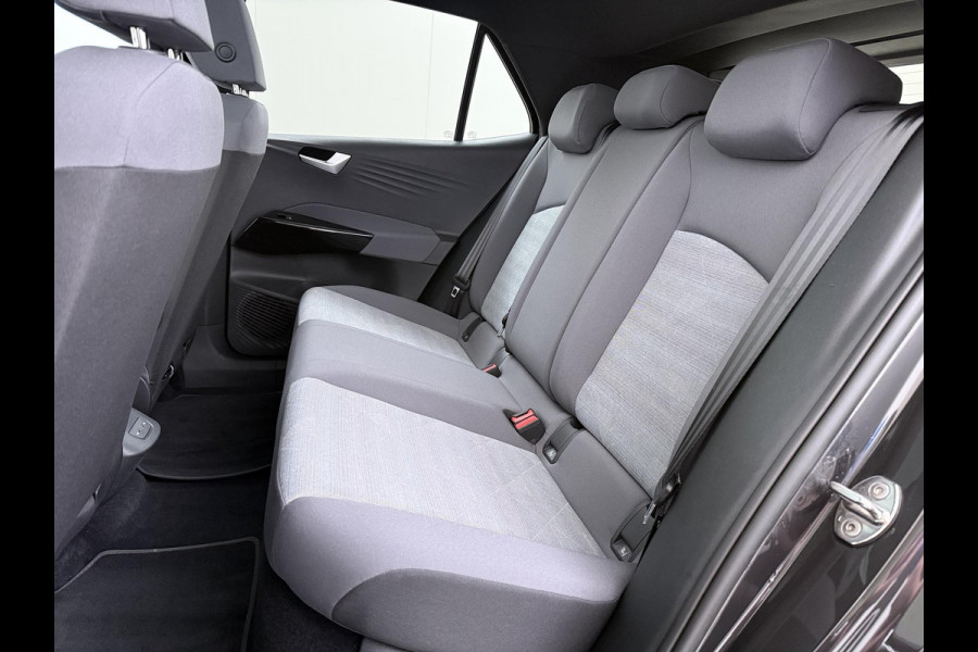 Volkswagen ID.3 Pro Edition 58 kWh 92% SOH | MEGA COMPLEET! | 24.000KM! |ADAPTIVE CRUISE + TRAVEL ASSIST| STOELVERWARMING | PANORAMADAK | 360 CAMERA | DODE HOEK SENSOR DEALER ONDERHOUDEN|