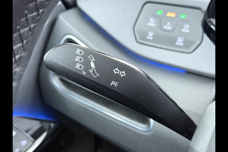 Volkswagen ID.3 Pro Edition 58 kWh 92% SOH | MEGA COMPLEET! | 24.000KM! |ADAPTIVE CRUISE + TRAVEL ASSIST| STOELVERWARMING | PANORAMADAK | 360 CAMERA | DODE HOEK SENSOR DEALER ONDERHOUDEN|