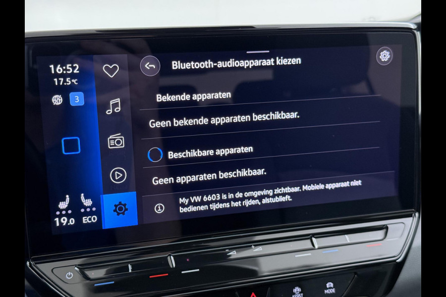 Volkswagen ID.3 Pro Edition 58 kWh 92% SOH | MEGA COMPLEET! | 24.000KM! |ADAPTIVE CRUISE + TRAVEL ASSIST| STOELVERWARMING | PANORAMADAK | 360 CAMERA | DODE HOEK SENSOR DEALER ONDERHOUDEN|