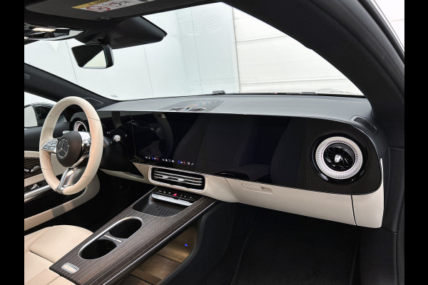 Mercedes-Benz CLA-Klasse Shooting Brake 250+ Business Solution Luxury 85 kWh | Premium Pakket | Winterpakket | Warmtewerend, donkergetint glas | Massagefunctie | Sierdelen in bruin eikenhout met aluminium lijnen | Vast panoramadak |