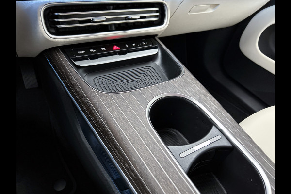 Mercedes-Benz CLA-Klasse Shooting Brake 250+ Business Solution Luxury 85 kWh | Premium Pakket | Winterpakket | Warmtewerend, donkergetint glas | Massagefunctie | Sierdelen in bruin eikenhout met aluminium lijnen | Vast panoramadak |