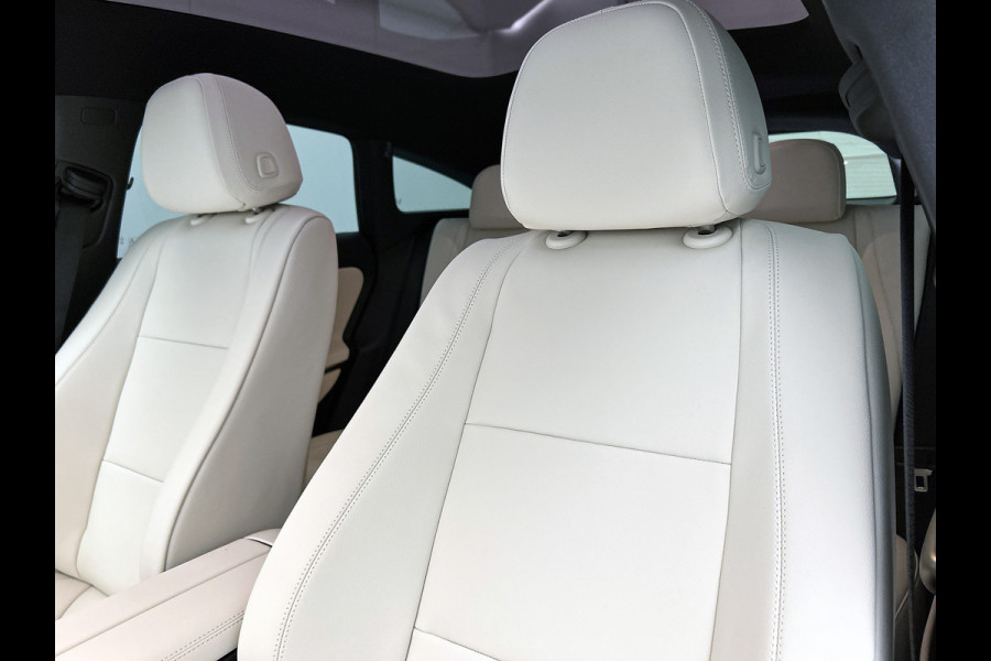 Mercedes-Benz CLA-Klasse Shooting Brake 250+ Business Solution Luxury 85 kWh | Premium Pakket | Winterpakket | Warmtewerend, donkergetint glas | Massagefunctie | Sierdelen in bruin eikenhout met aluminium lijnen | Vast panoramadak |