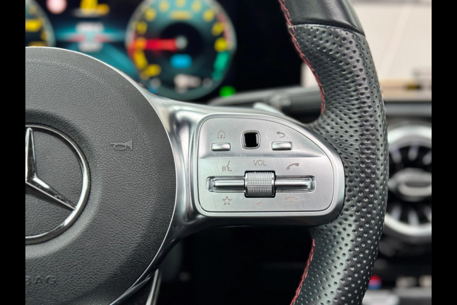 Mercedes-Benz CLA-Klasse 250 e Premium Plus Pano/Sfeer/Dodehoek