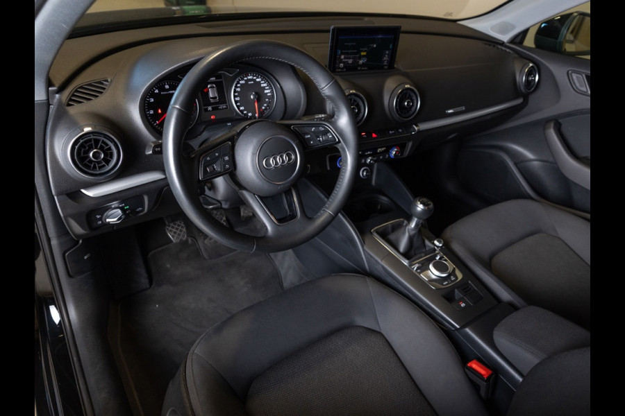 Audi A3 Sportback 30 TFSI Pro Line / 116pk / Airco / Cruise control