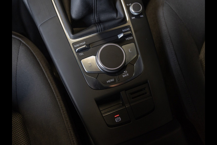Audi A3 Sportback 30 TFSI Pro Line / 116pk / Airco / Cruise control