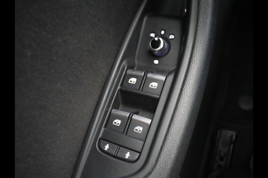Audi A4 1.4 TFSI Sport Edition | Sportstoelen | Full LED | Navigatie | Parkeerhulp | Climate control | Bluetooth | Cruise control