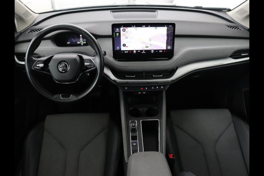 Škoda ENYAQ iV 60 | SOH 91,6% | Trekhaak | Half leder | Carplay | Navigatie | Full LED | 19'' | Cruise control | Sfeerverlichting | Parkeerhulp | Climate control