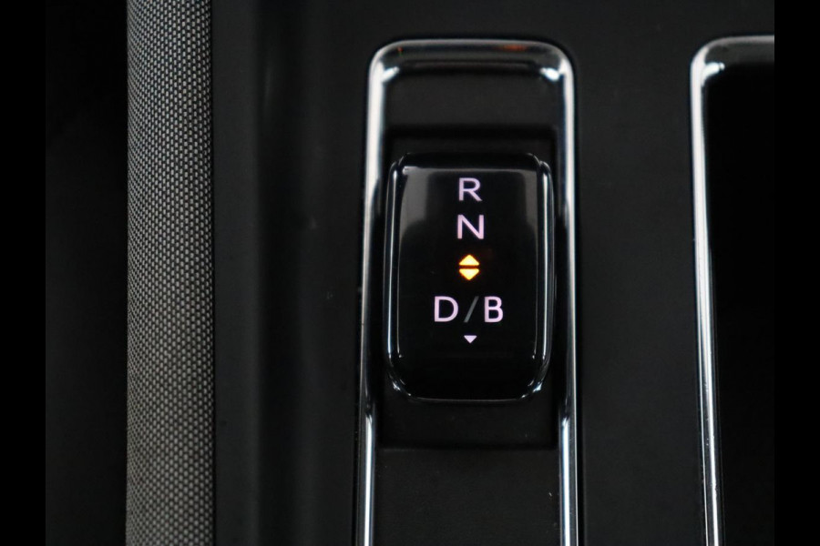 Škoda ENYAQ iV 60 | SOH 91,6% | Trekhaak | Half leder | Carplay | Navigatie | Full LED | 19'' | Cruise control | Sfeerverlichting | Parkeerhulp | Climate control