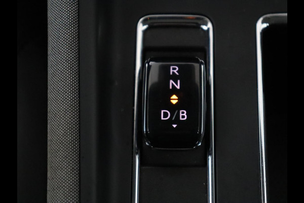Škoda ENYAQ iV 60 | SOH 91,6% | Trekhaak | Half leder | Carplay | Navigatie | Full LED | 19'' | Cruise control | Sfeerverlichting | Parkeerhulp | Climate control