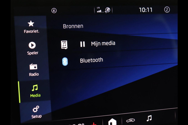 Škoda ENYAQ iV 60 | SOH 91,6% | Trekhaak | Half leder | Carplay | Navigatie | Full LED | 19'' | Cruise control | Sfeerverlichting | Parkeerhulp | Climate control