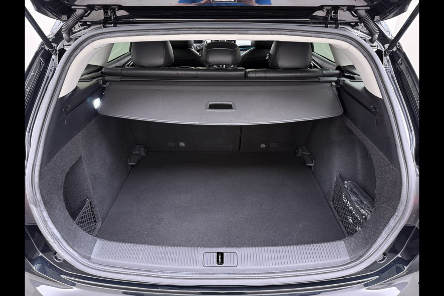MG Mg5 electric Luxury 50kWh SOH 87% Leder+Verwarmd Adap.Cruise 360°Camera Navi Ecc Apple Carpay Android Auto Pdc Led Elek.Stoel Privacy Glas Lmv 17" DAB Isofix Origineel Nederlandse Auto
