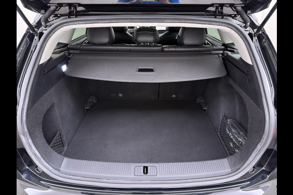 MG Mg5 electric Luxury 50kWh SOH 87% Leder+Verwarmd Adap.Cruise 360°Camera Navi Ecc Apple Carpay Android Auto Pdc Led Elek.Stoel Privacy Glas Lmv 17" DAB Isofix Origineel Nederlandse Auto