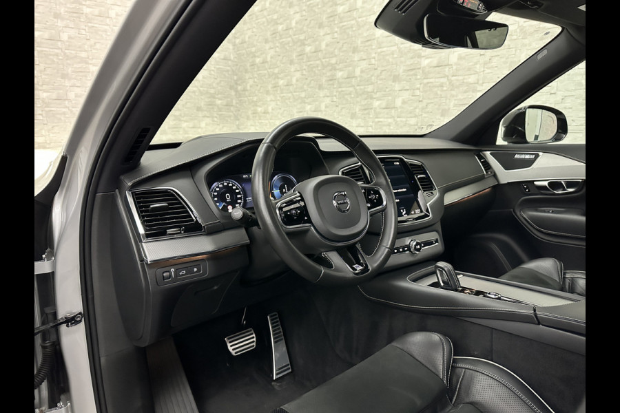 Volvo XC90 2.0 T8 Twin Engine AWD R-Design | 360 Camera | Panorama | Pilot-Assist | Head-Up | Memory | Keyless-Entry | 4-Zone Clima | Stoelverwarming V+A | Full-LED | Zonwering | Getint Glas | Zwarte Hemel | Dodehoek | Stuurverwarming |