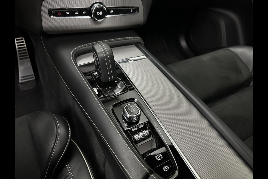 Volvo XC90 2.0 T8 Twin Engine AWD R-Design | 360 Camera | Panorama | Pilot-Assist | Head-Up | Memory | Keyless-Entry | 4-Zone Clima | Stoelverwarming V+A | Full-LED | Zonwering | Getint Glas | Zwarte Hemel | Dodehoek | Stuurverwarming |