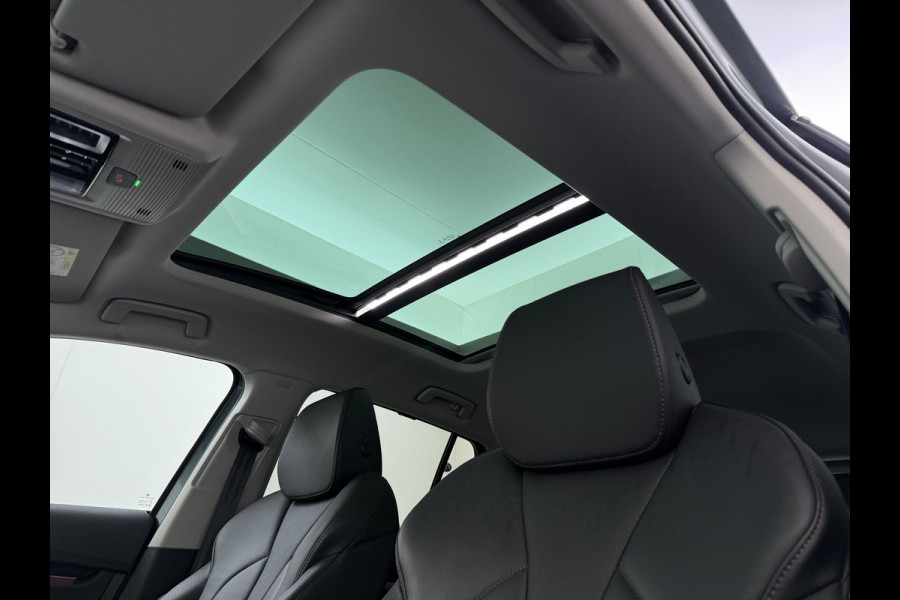 Škoda ENYAQ iV 80 Warmtepomp Trekhaak Leder Adap.Demping Panoramadak Head-Up 360°Camera Navi 3-Zone Ecc Apple Carplay Android Auto Pdc Stoel+Achterbankverwarming Led-Matrix Lmv 21" Elek.Achterklep Memory 1.000KG Trekgewicht Dealeronderhouden Zeer Compleet