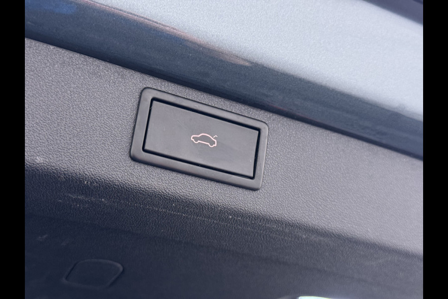 Škoda ENYAQ iV 80 Warmtepomp Trekhaak Leder Adap.Demping Panoramadak Head-Up 360°Camera Navi 3-Zone Ecc Apple Carplay Android Auto Pdc Stoel+Achterbankverwarming Led-Matrix Lmv 21" Elek.Achterklep Memory 1.000KG Trekgewicht Dealeronderhouden Zeer Compleet
