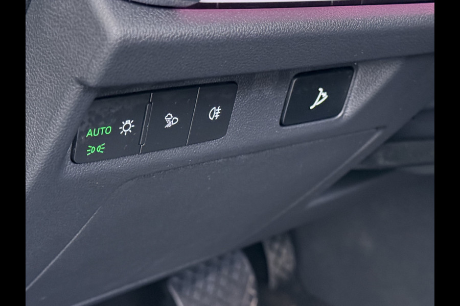 Škoda ENYAQ iV 80 Warmtepomp Trekhaak Leder Adap.Demping Panoramadak Head-Up 360°Camera Navi 3-Zone Ecc Apple Carplay Android Auto Pdc Stoel+Achterbankverwarming Led-Matrix Lmv 21" Elek.Achterklep Memory 1.000KG Trekgewicht Dealeronderhouden Zeer Compleet