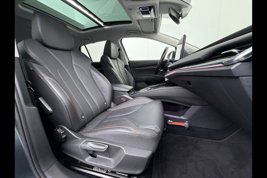 Škoda ENYAQ iV 80 Warmtepomp Trekhaak Leder Adap.Demping Panoramadak Head-Up 360°Camera Navi 3-Zone Ecc Apple Carplay Android Auto Pdc Stoel+Achterbankverwarming Led-Matrix Lmv 21" Elek.Achterklep Memory 1.000KG Trekgewicht Dealeronderhouden Zeer Compleet