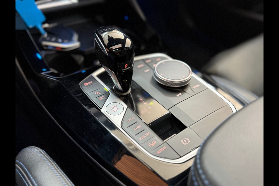 BMW X3 XDrive30e M-Sport | Pano | M Schaalstoelen | 20” | M Sportremmen | ACC | Leder