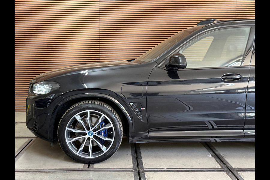 BMW X3 XDrive30e M-Sport | Pano | M Schaalstoelen | 20” | M Sportremmen | ACC | Leder